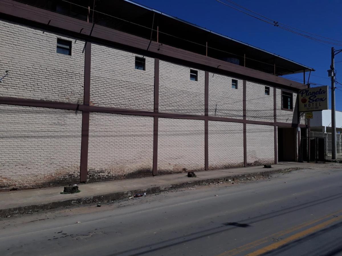 Planeta Sex Motel São João del Rei Buitenkant foto